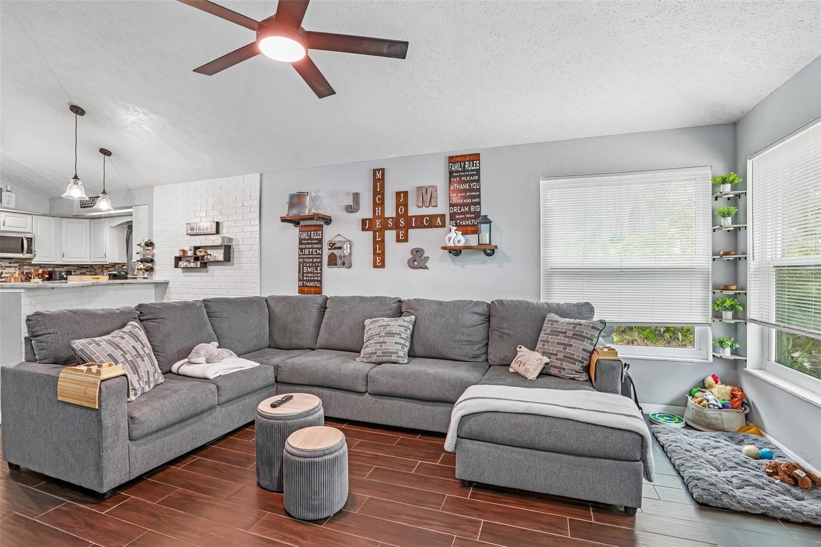 4001 BAINWOOD CT — photo 4