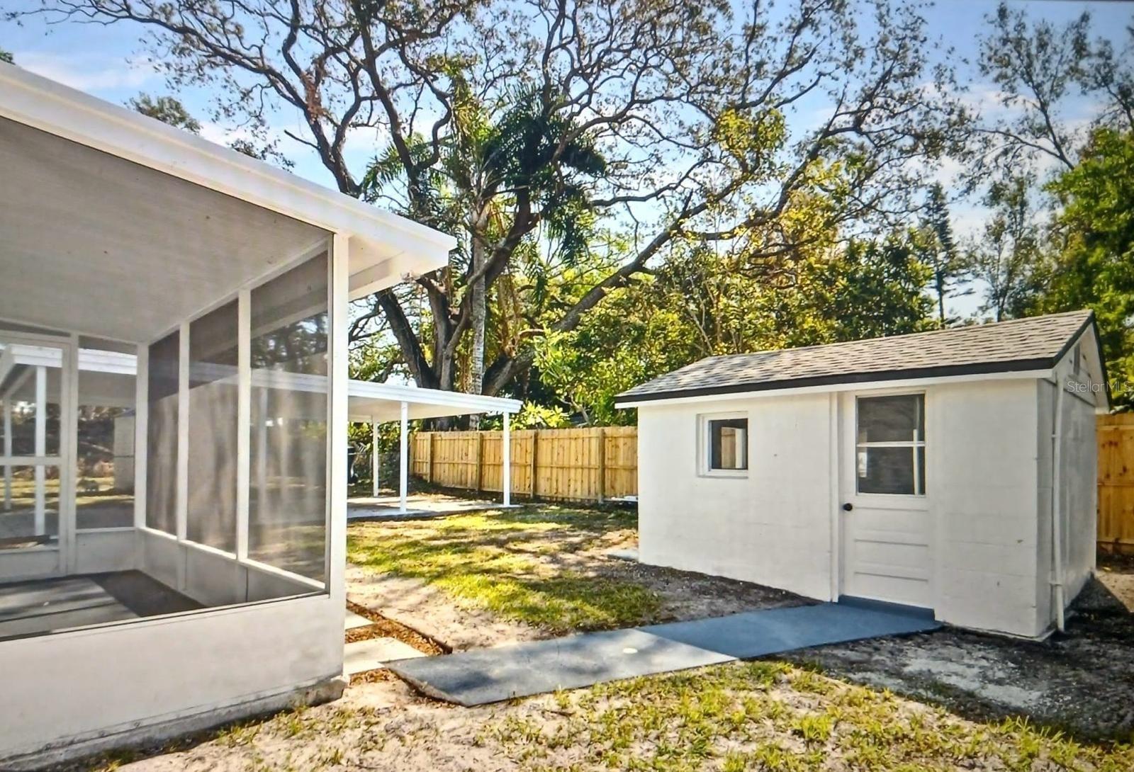 803 N CASTLE CT — photo 4