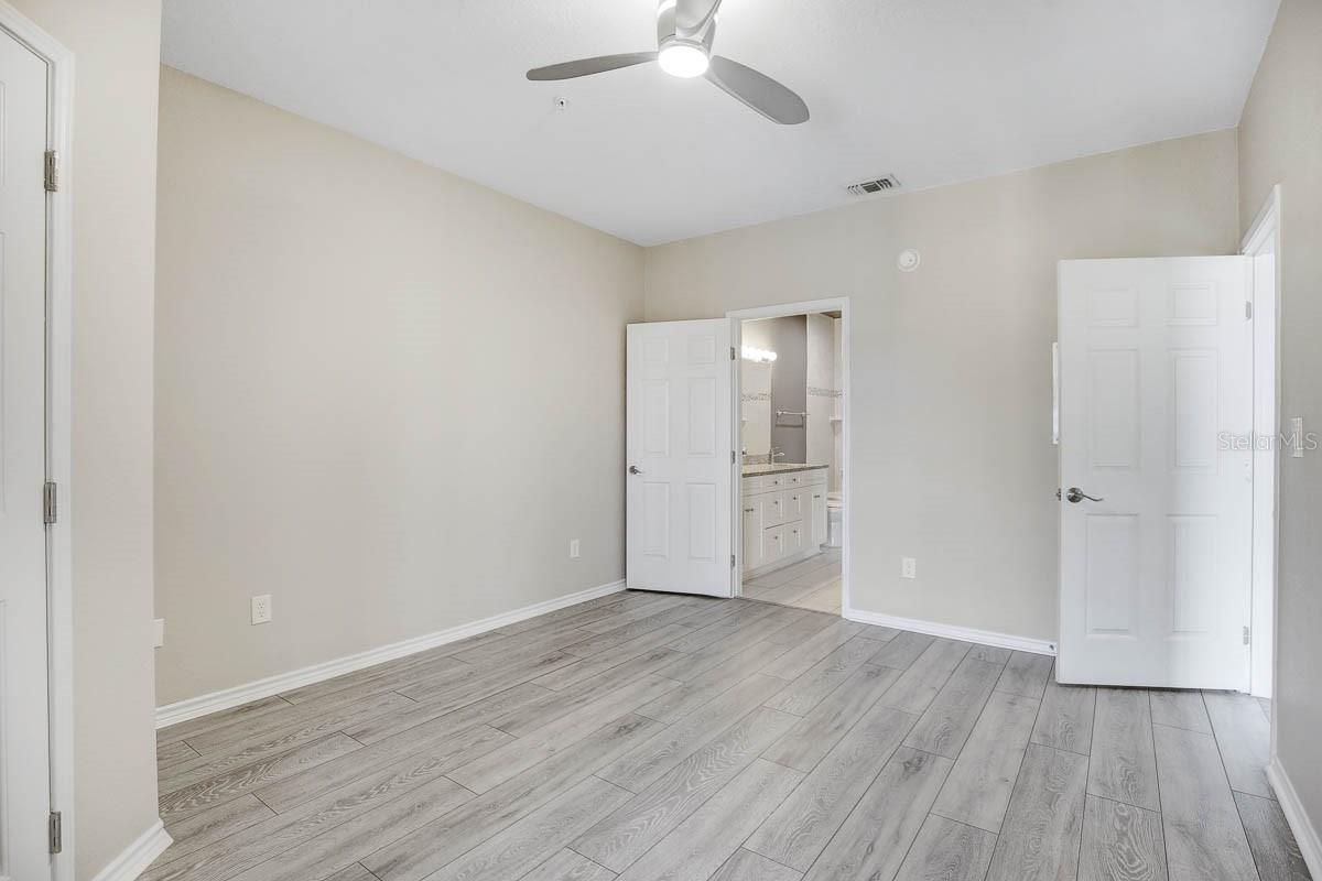 4311 BAYSIDE VILLAGE DR #303 — photo 16