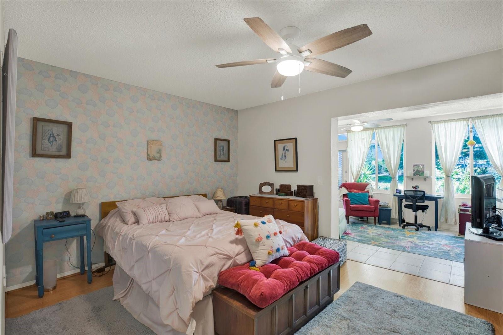 2458 COLUMBIA DR #24 — photo 13