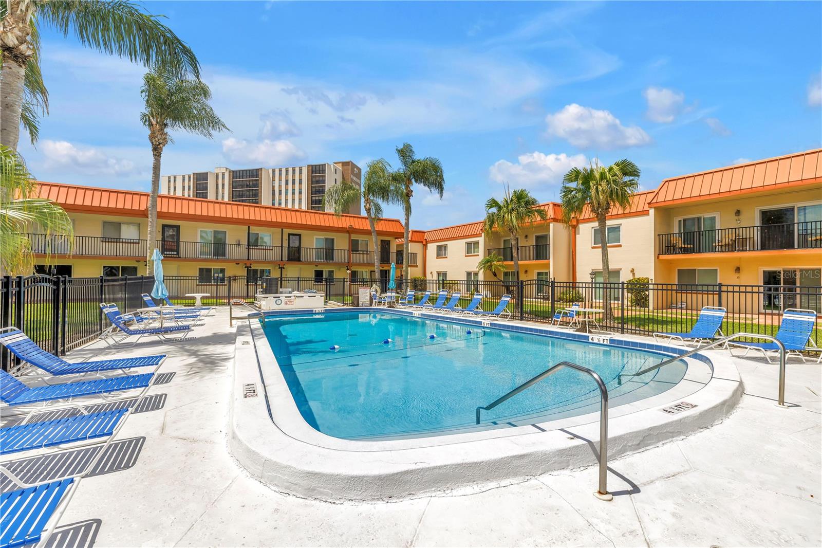 10375 PARADISE BLVD #51 — photo 42