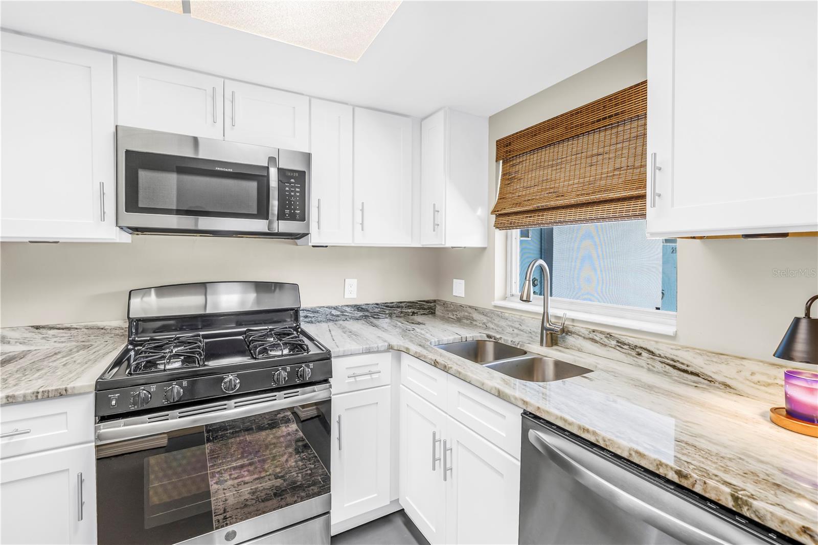 1868 SHORE DR S #212 — photo 5