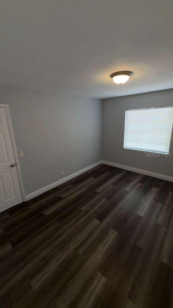 2065 BALFOUR CIR — photo 8