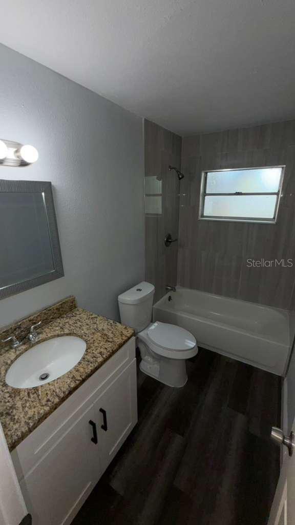 2065 BALFOUR CIR — photo 7