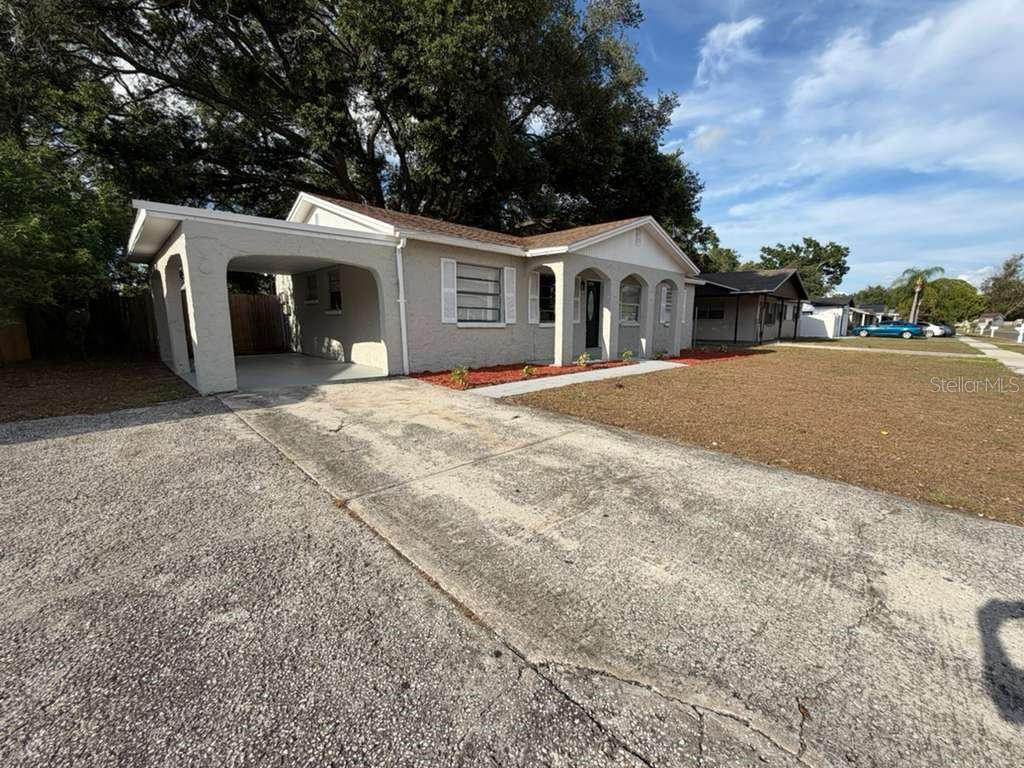 2065 BALFOUR CIR — photo 10