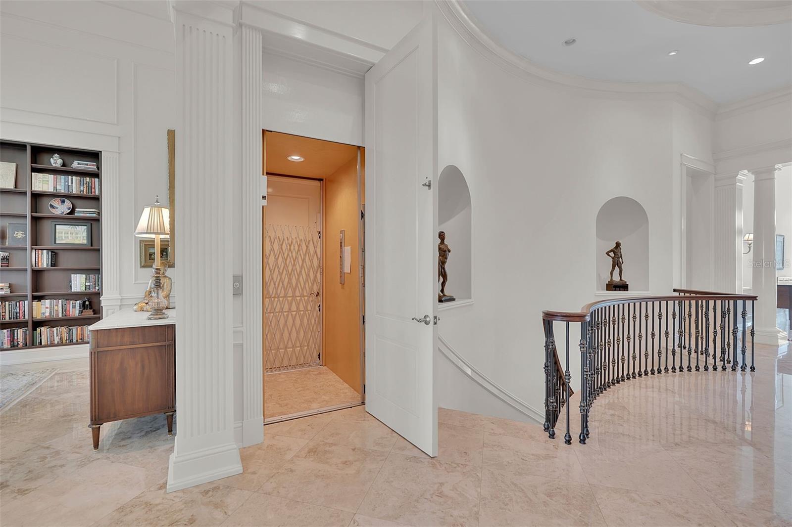 8132 SANDERLING RD — photo 26