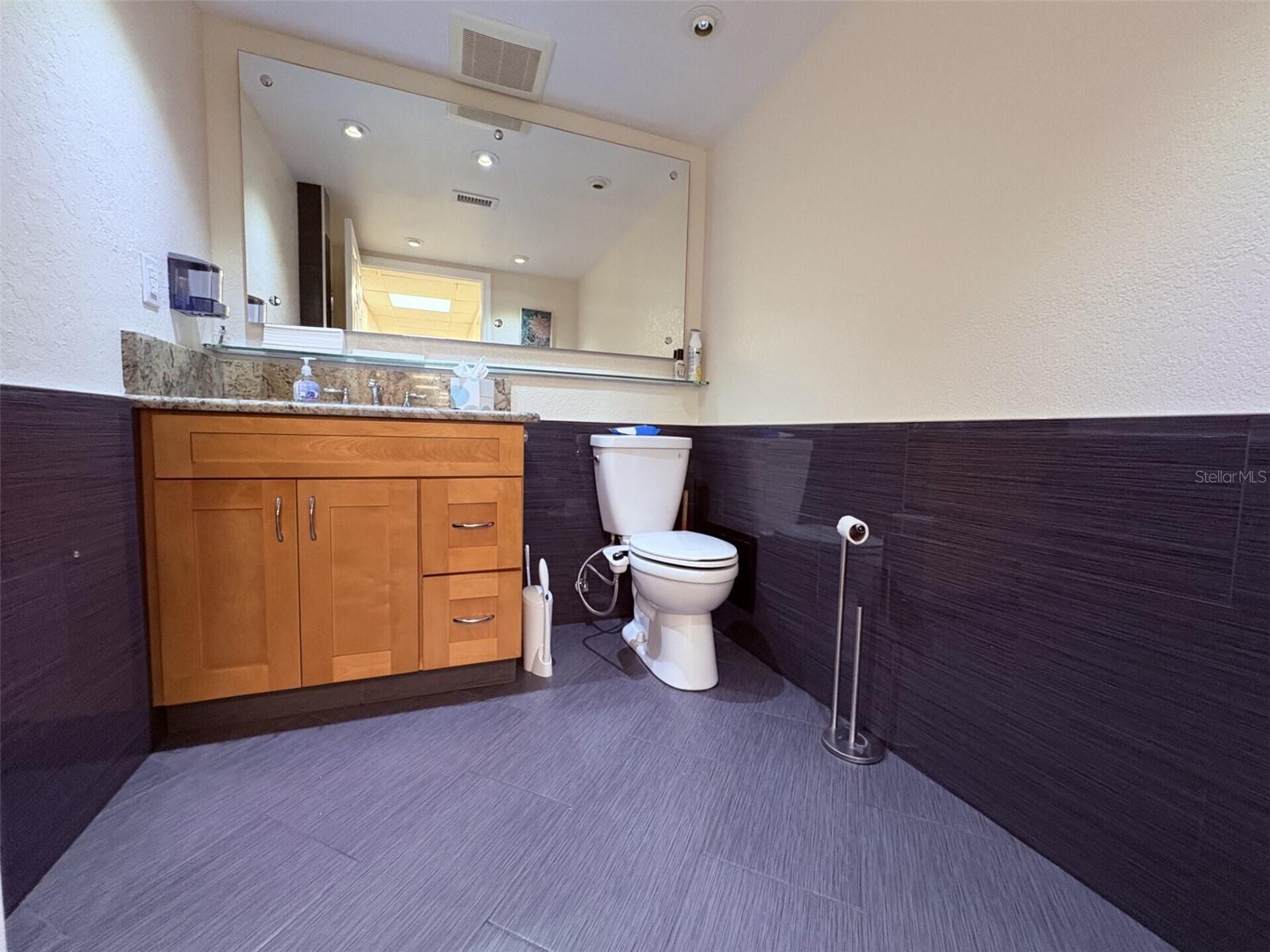 1201 S HIGHLAND AVE #7 — photo 13