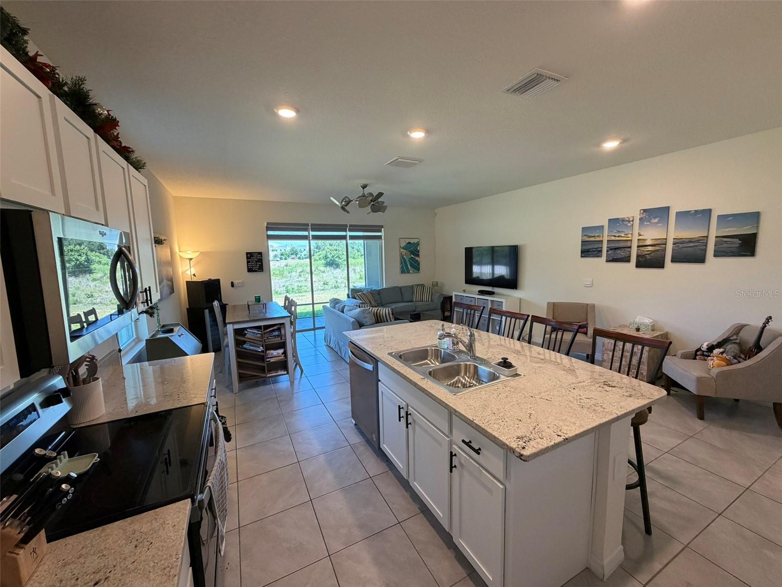 8860 MILESTONE DR — photo 6