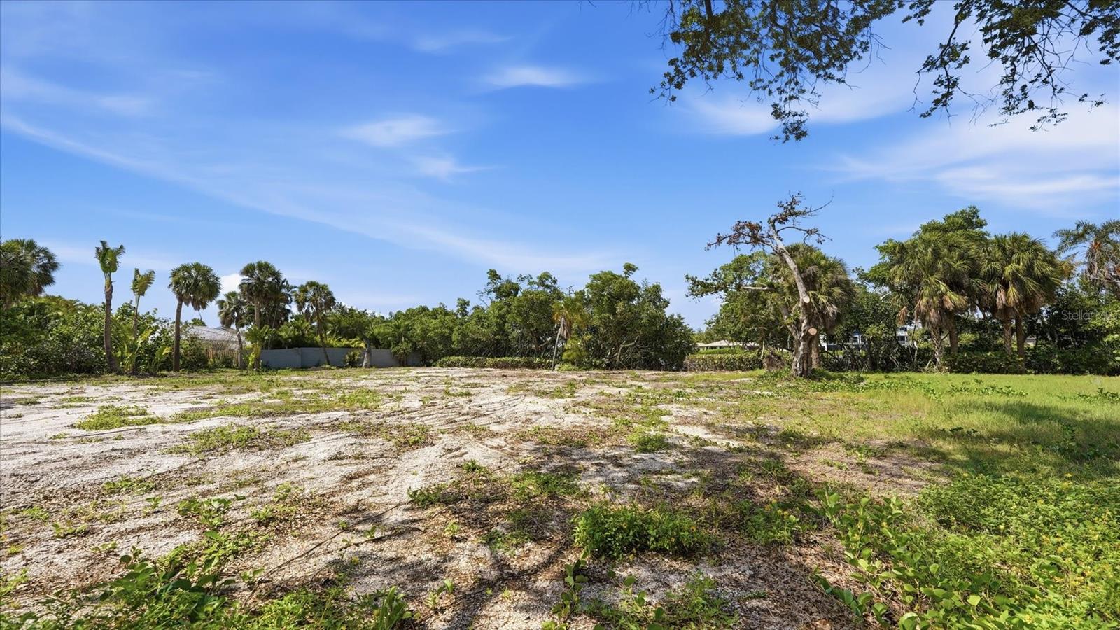 7723 SANDERLING RD — photo 11