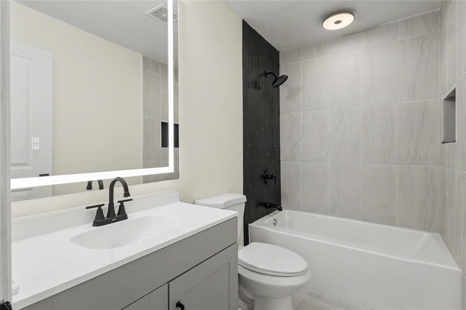 601 136TH CT E — photo 24