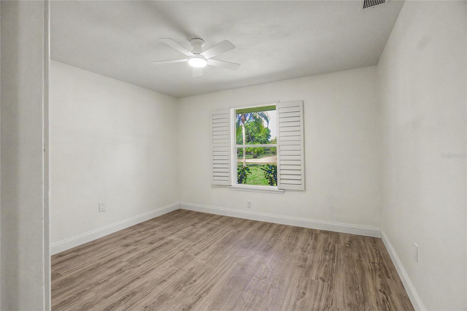 601 136TH CT E — photo 22