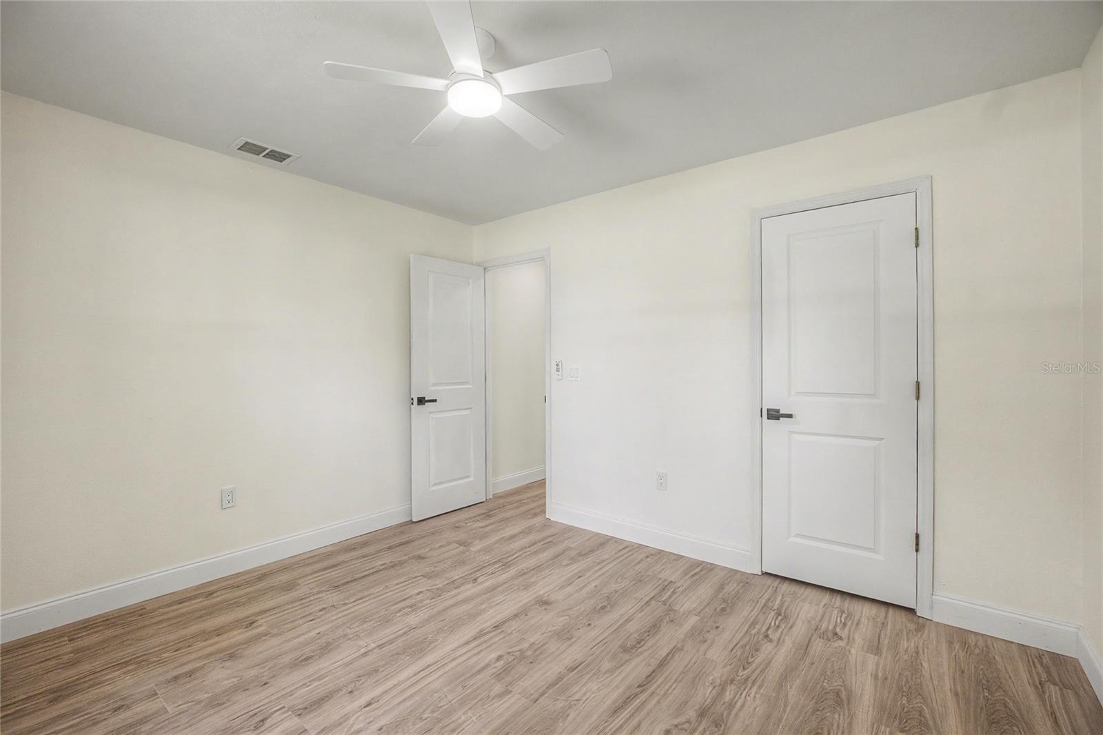601 136TH CT E — photo 23