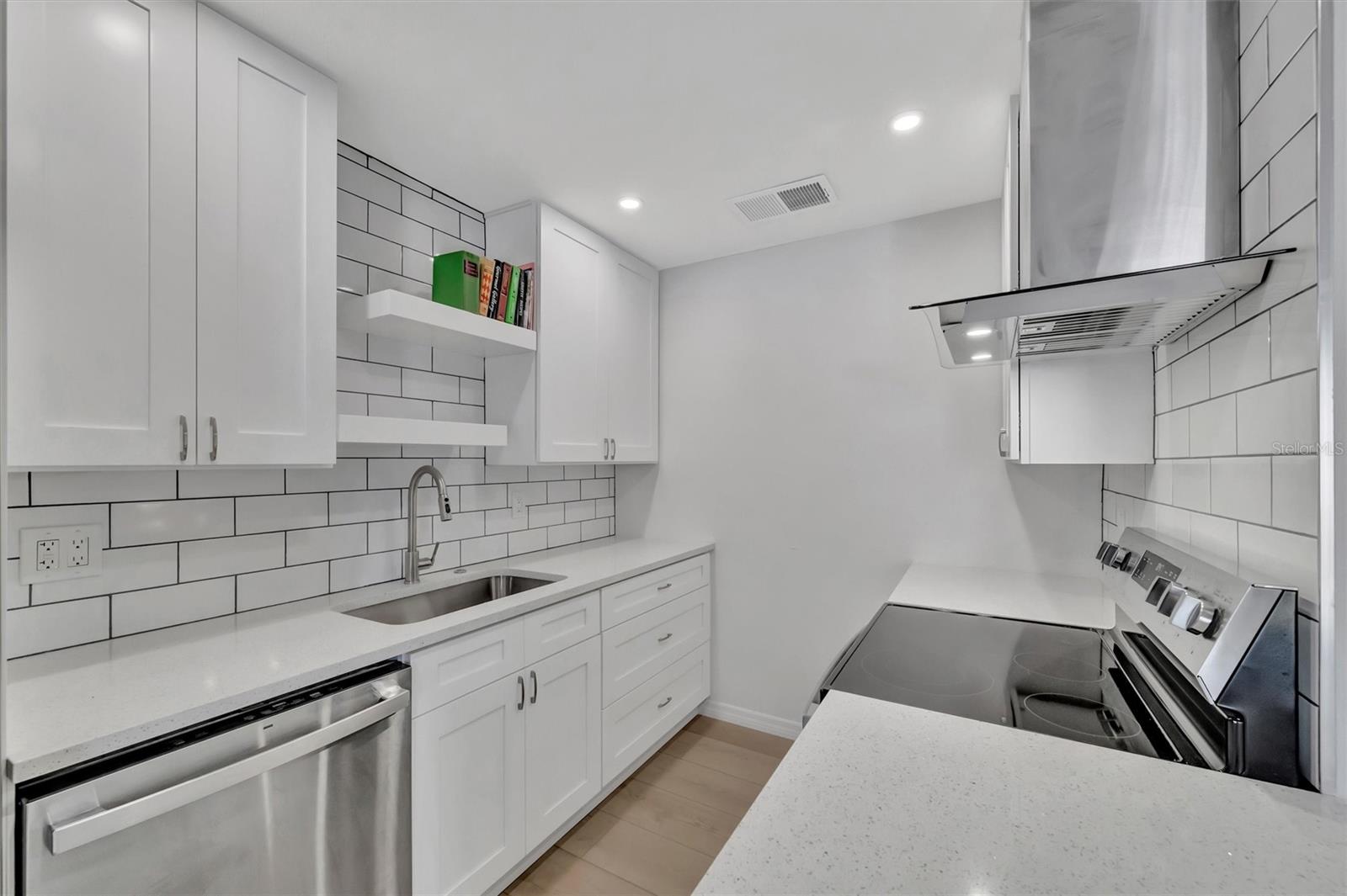 650 PINELLAS POINT DR S #216 — photo 14