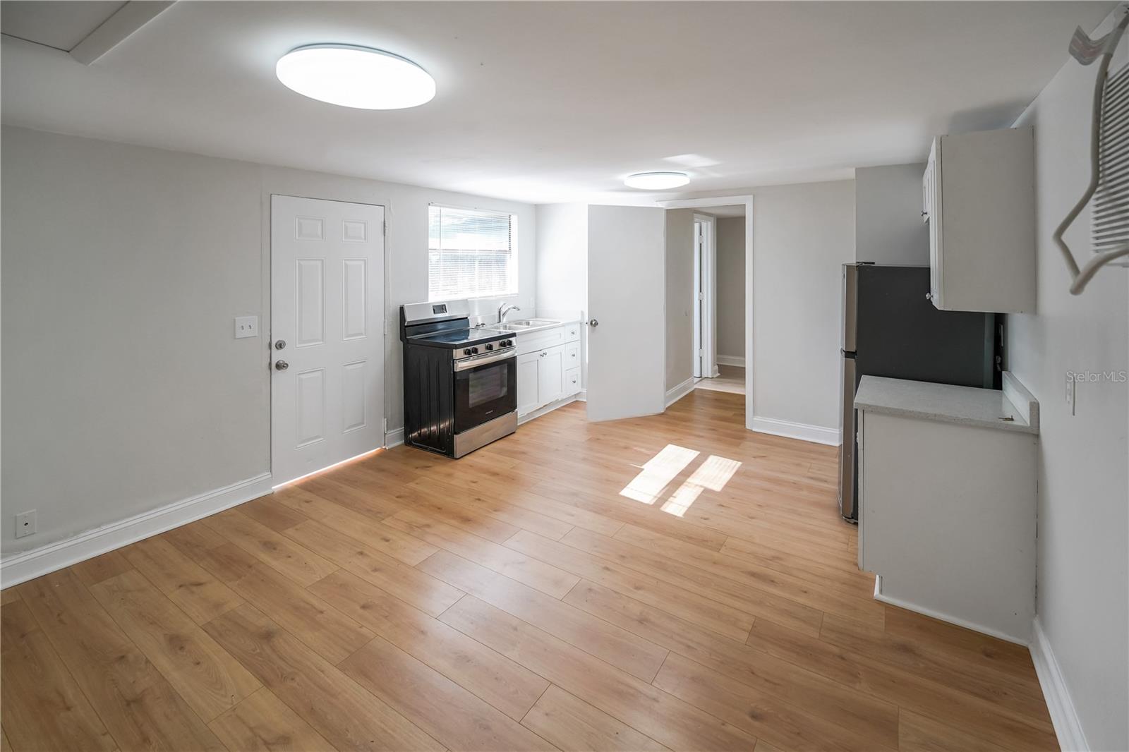 8103 N BROOKS ST — photo 17