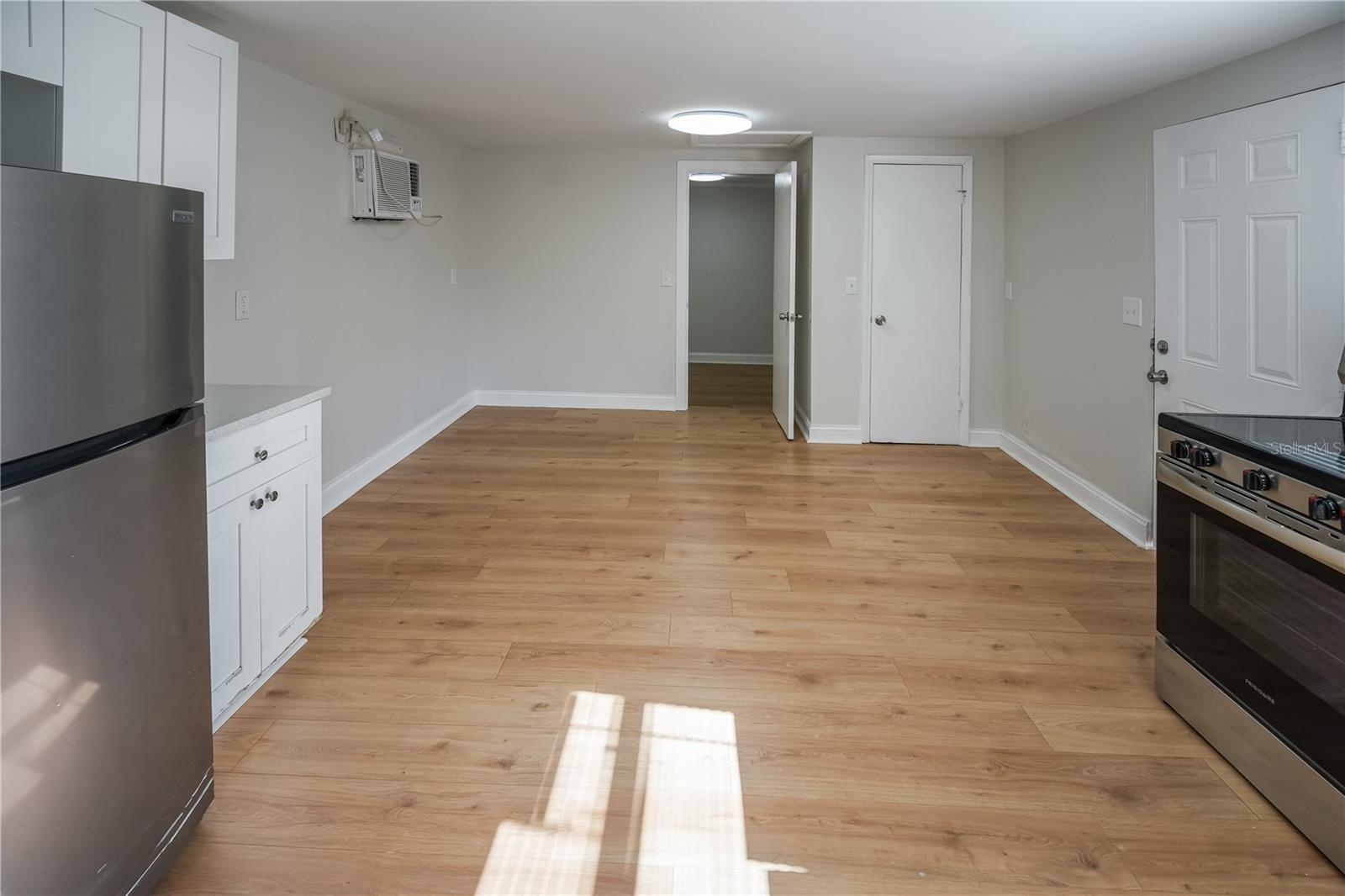 8103 N BROOKS ST — photo 24