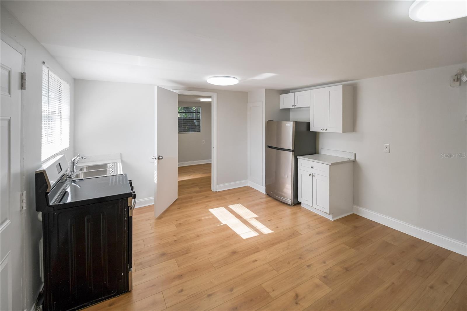 8103 N BROOKS ST — photo 16