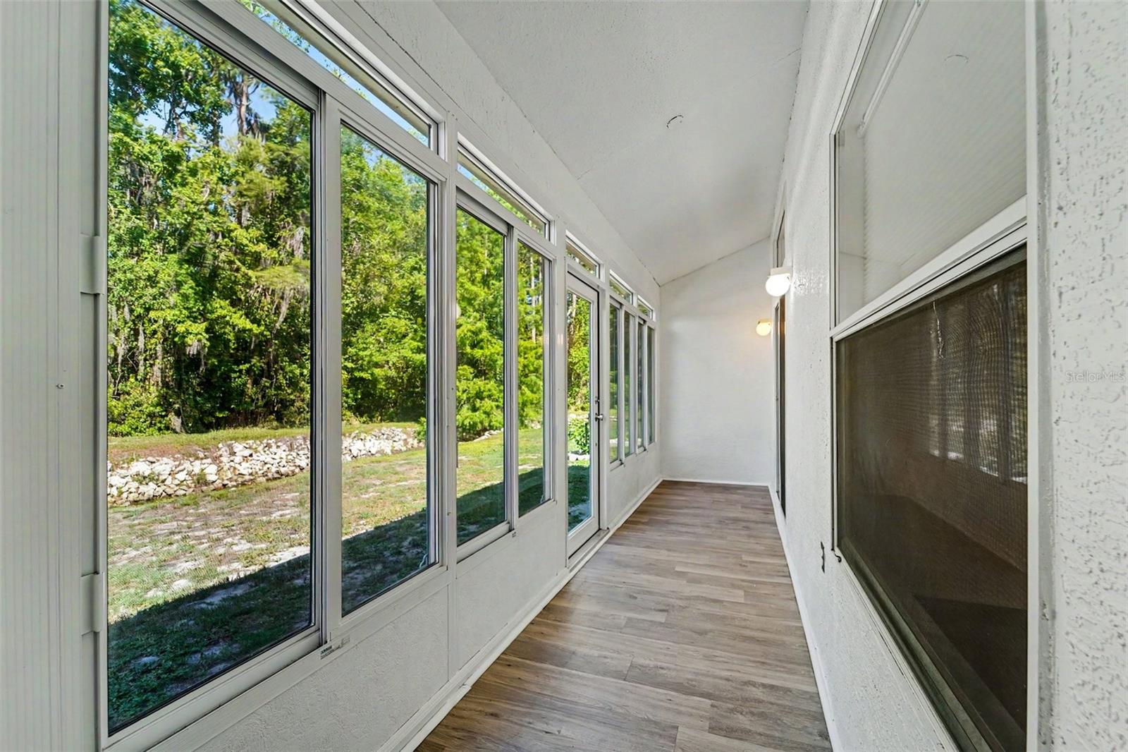 12514 HOLLYBROOK LN — photo 31