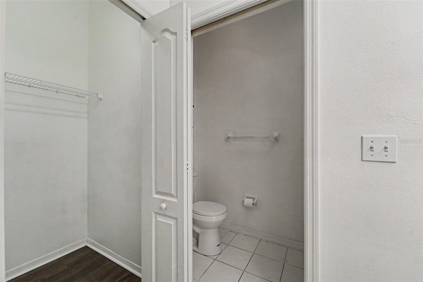 12514 HOLLYBROOK LN — photo 29
