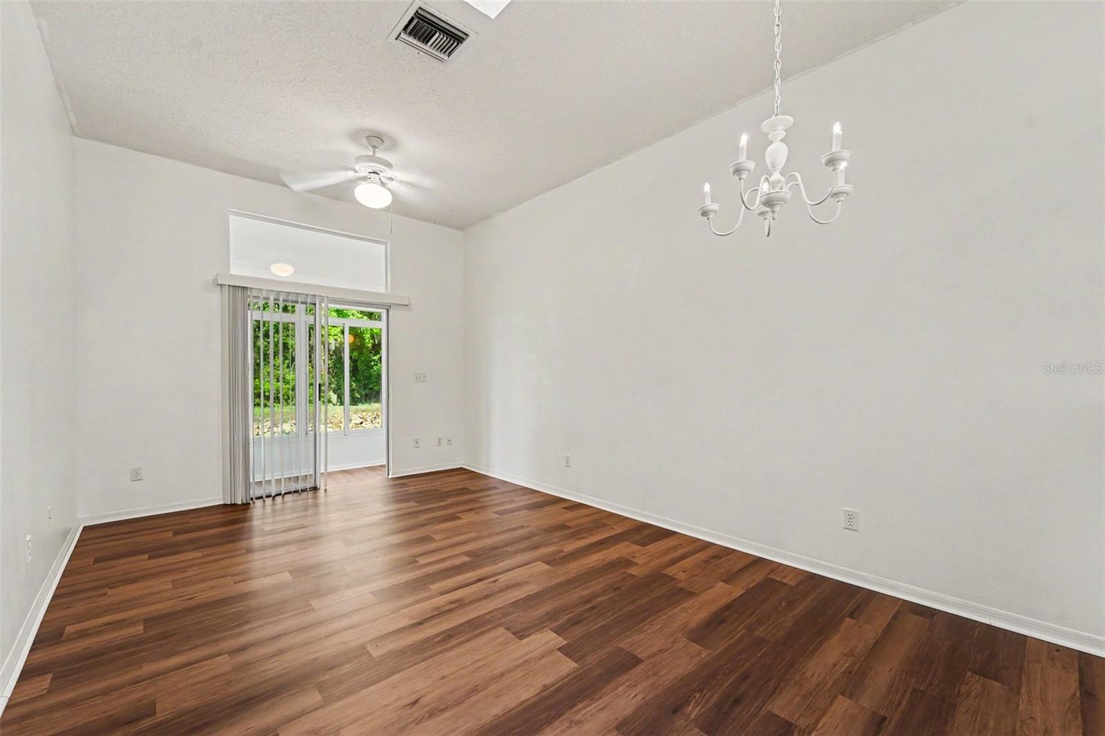 12514 HOLLYBROOK LN — photo 9