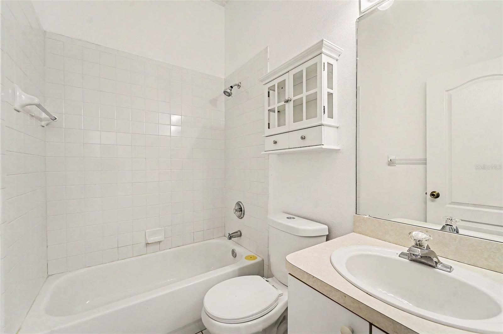 12514 HOLLYBROOK LN — photo 23