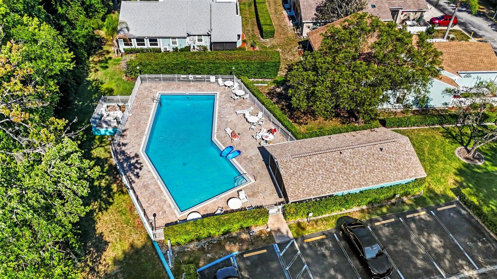 12514 HOLLYBROOK LN — photo 40