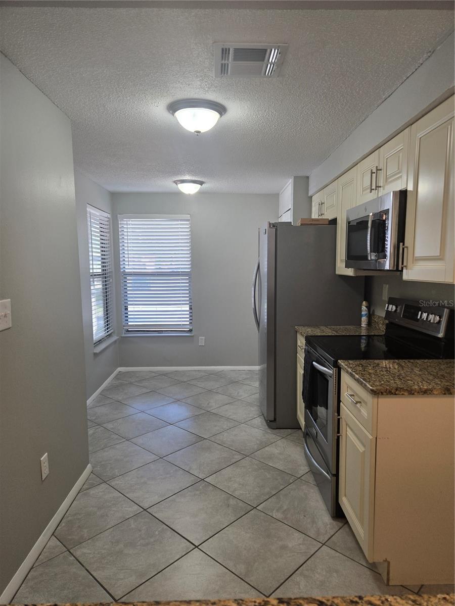 787 ARTHURS COURT — photo 2