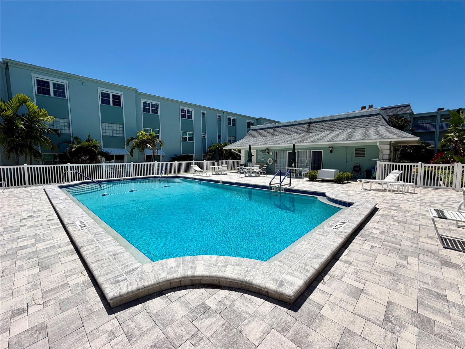 1706 BELLEAIR FOREST DR #244 — photo 29