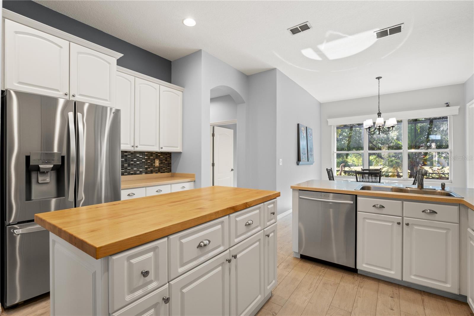 1305 CRYSTAL GREENS DR — photo 19