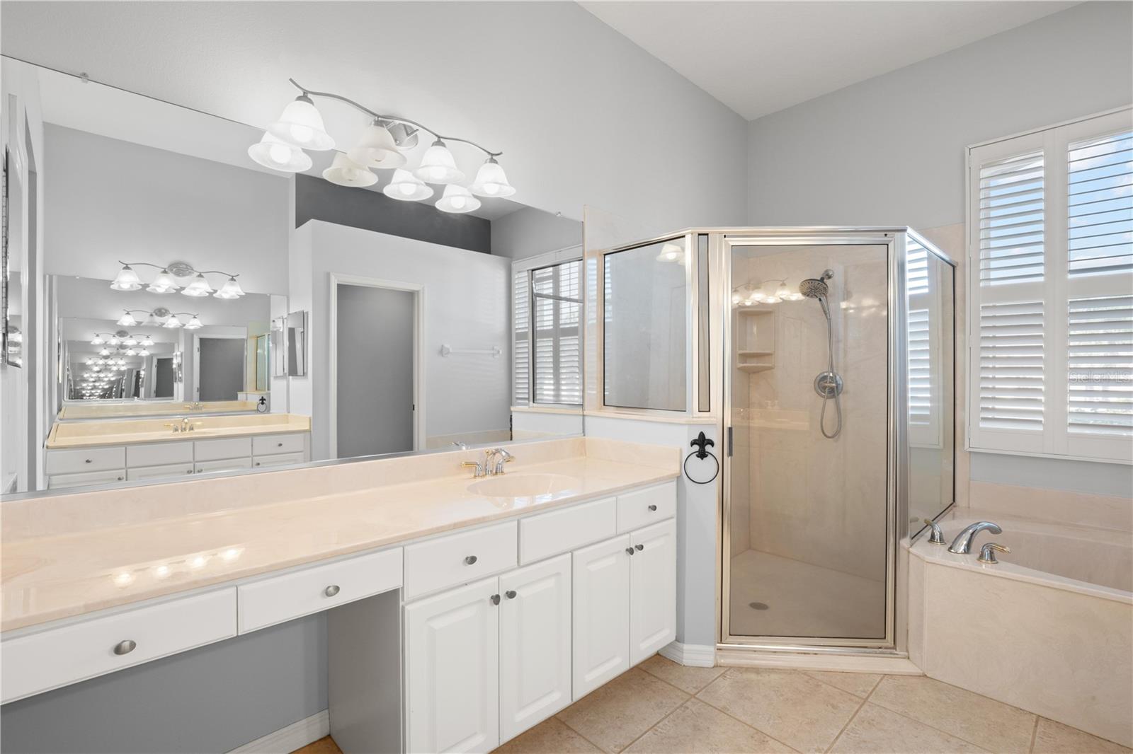 1305 CRYSTAL GREENS DR — photo 38