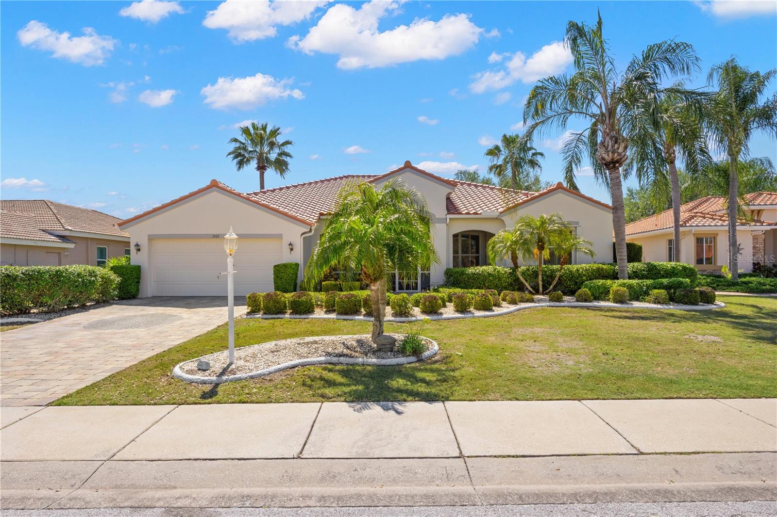 1305 CRYSTAL GREENS DR — photo 2