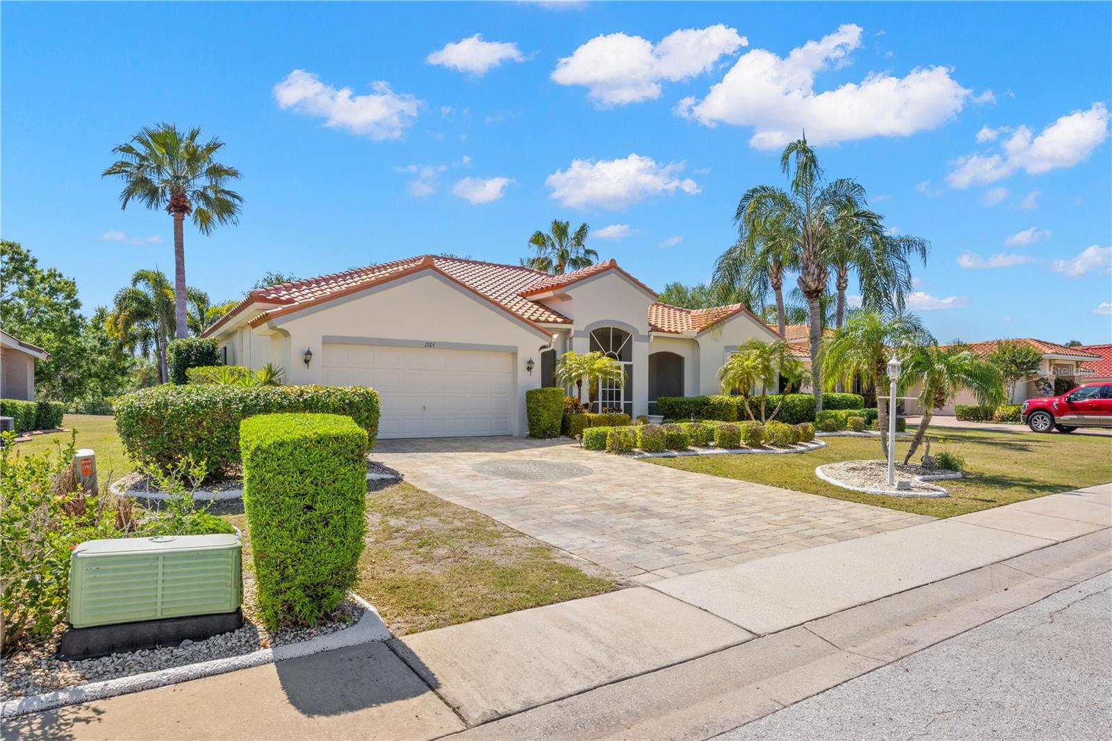 1305 CRYSTAL GREENS DR — photo 3