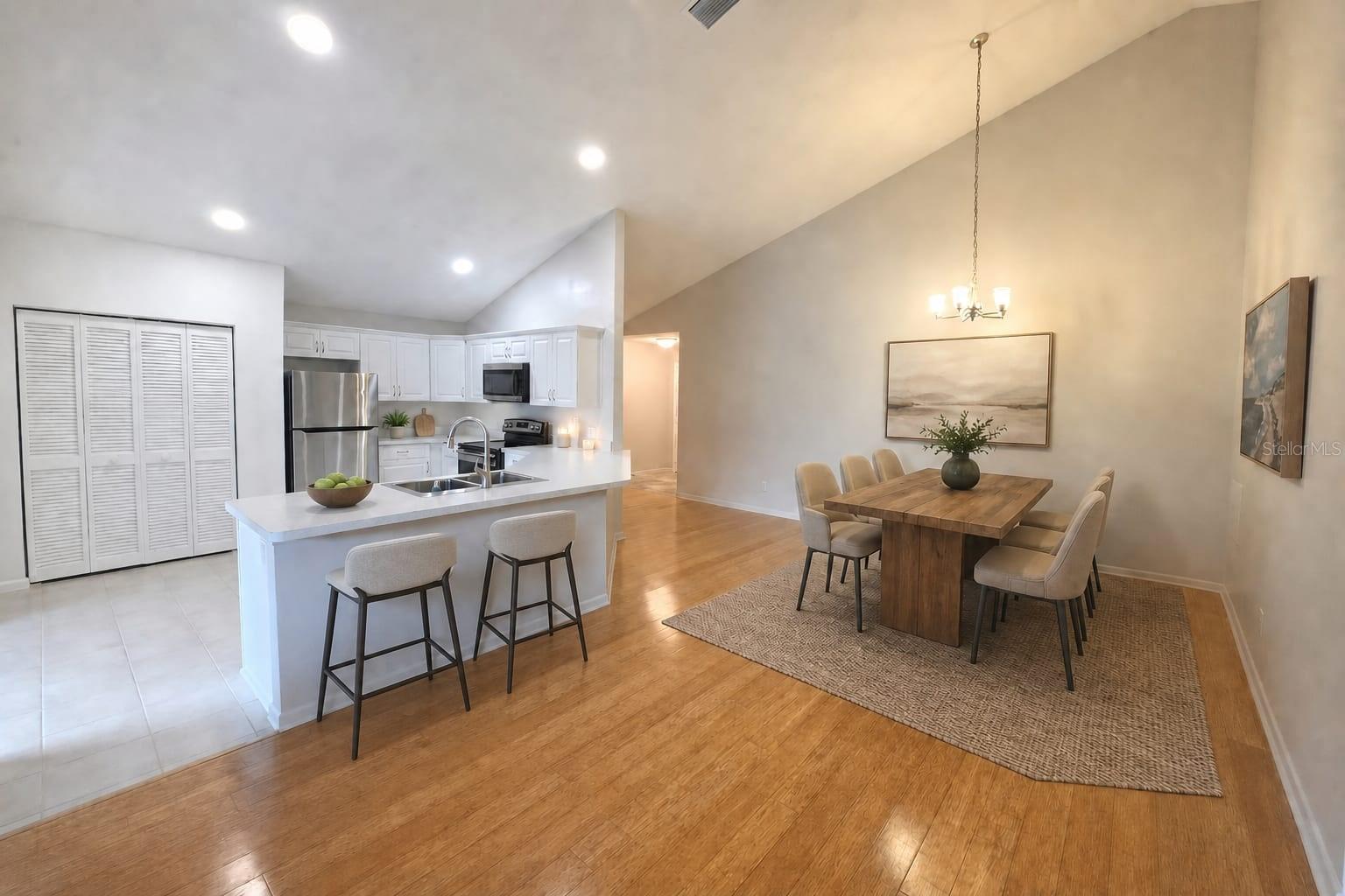 15215 AMBERLY DR #907 — photo 14
