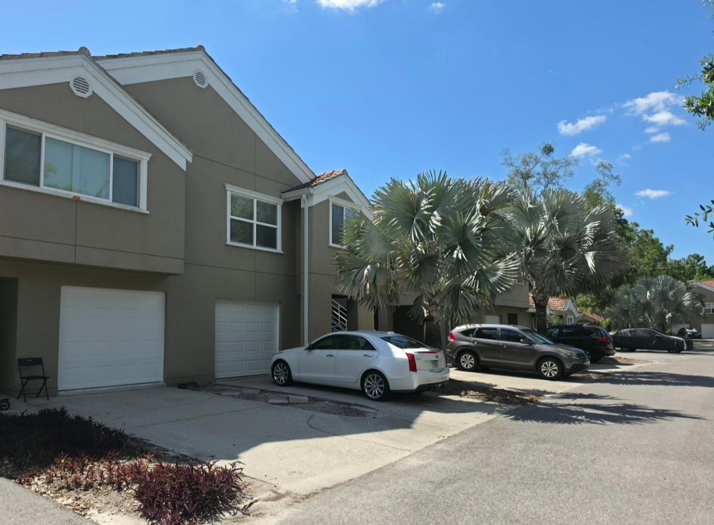 15215 AMBERLY DR #907 — photo 2