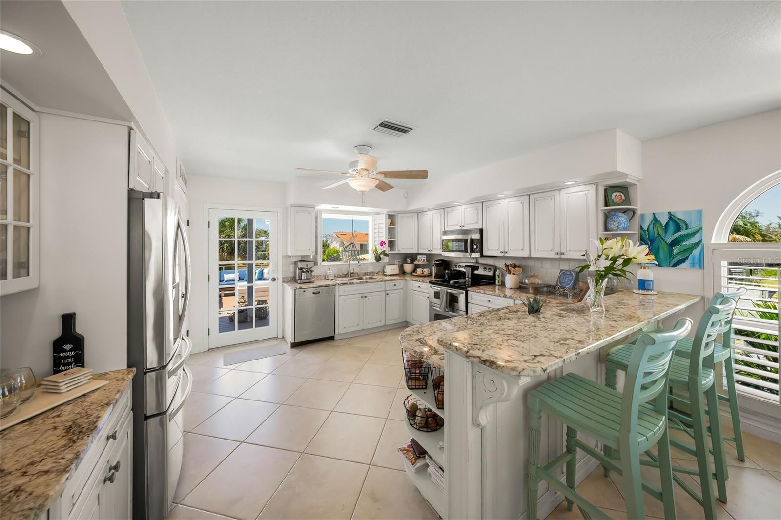791 BROADWAY ST — photo 17