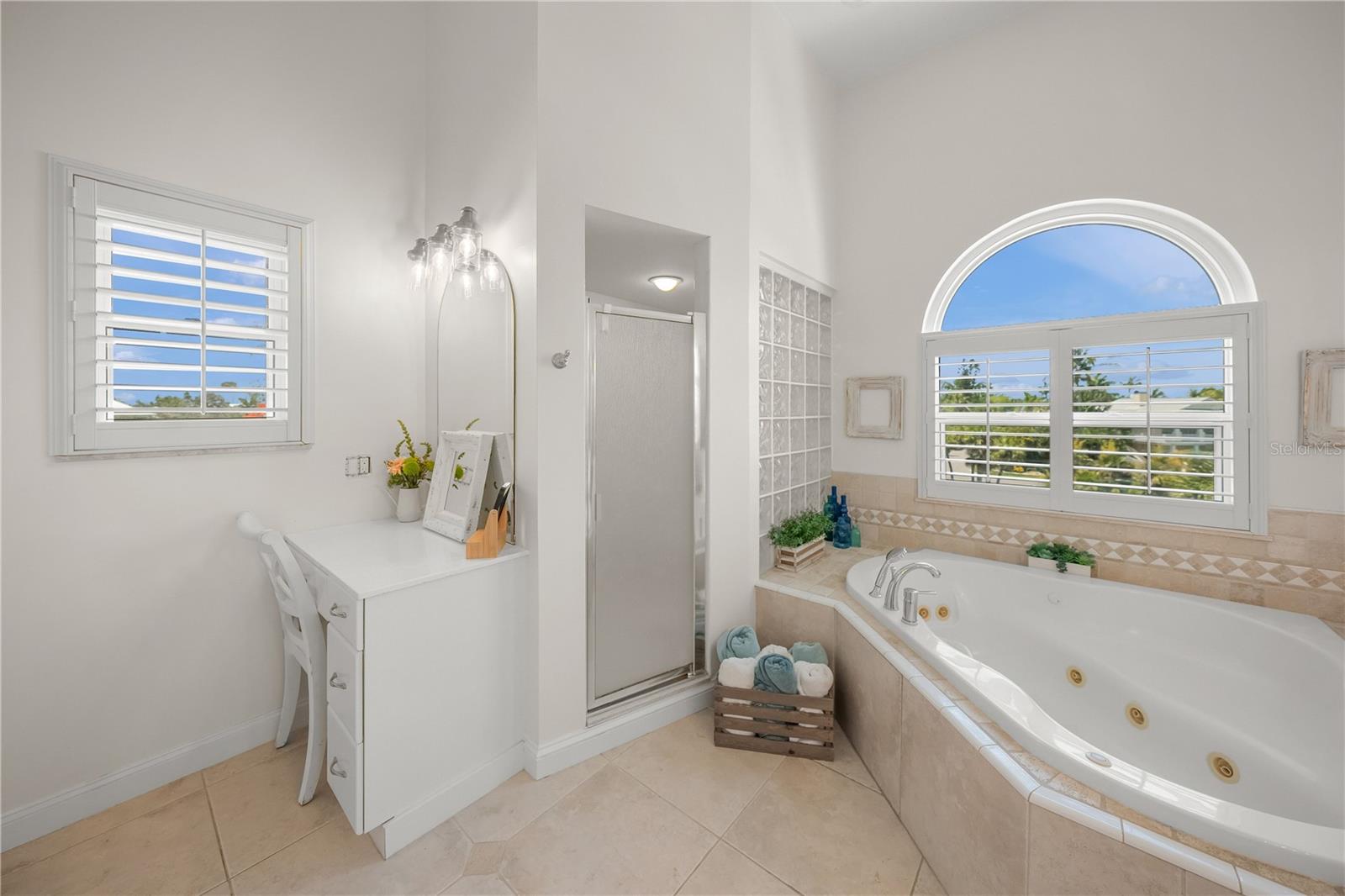 791 BROADWAY ST — photo 26