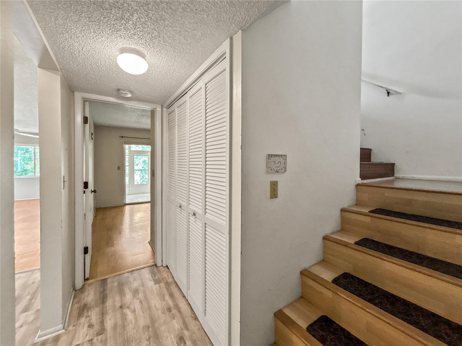 6419 REMUS DR — photo 22