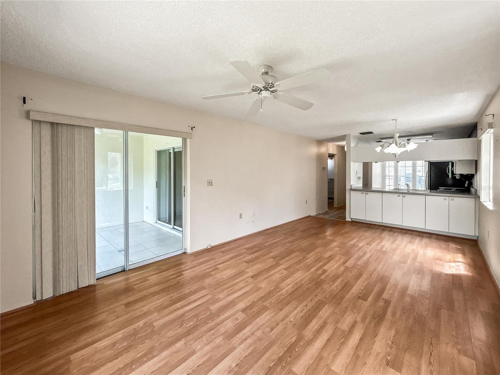 6419 REMUS DR — photo 12