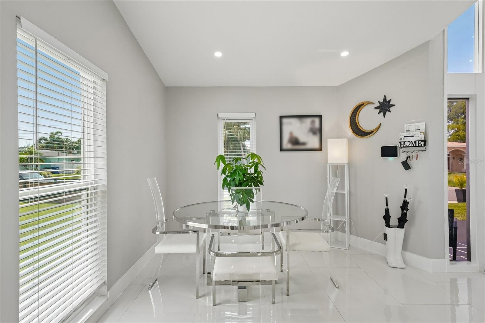 5201 HUNTINGTON ST NE — photo 12