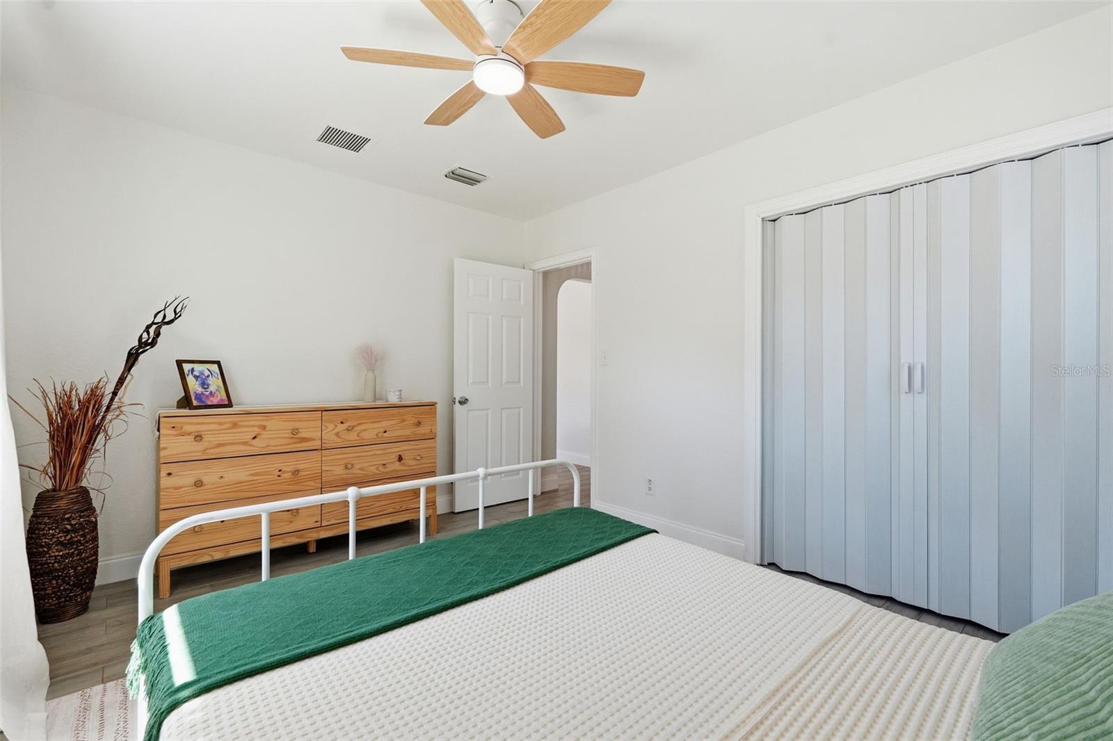 2855 VALENCIA WAY S — photo 13