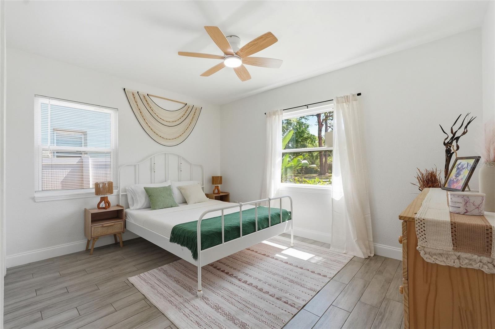 2855 VALENCIA WAY S — photo 3