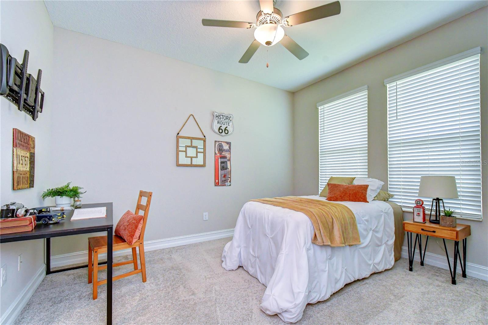 21534 VIOLET PERIWINKLE DR — photo 21