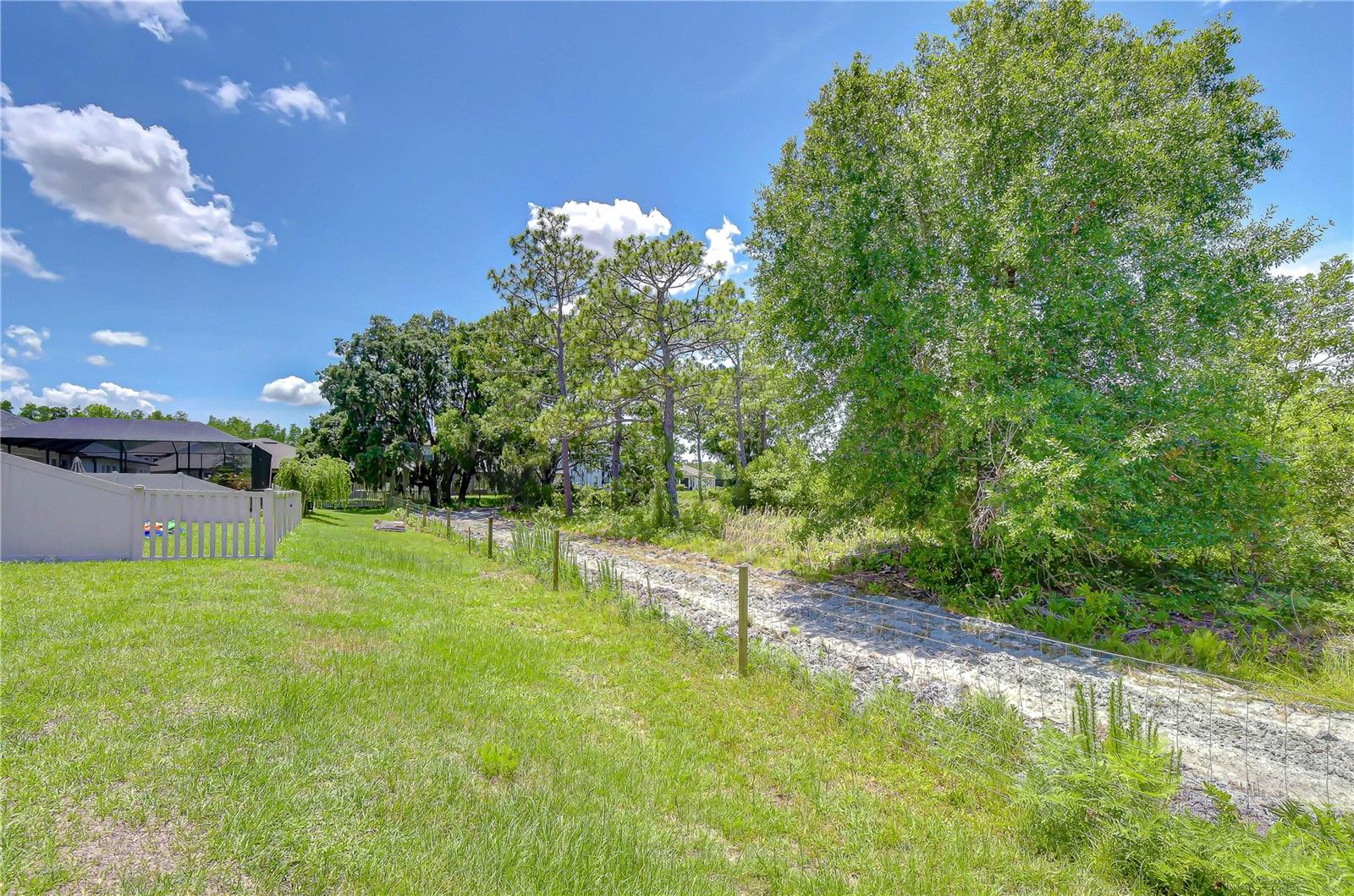 21534 VIOLET PERIWINKLE DR — photo 27