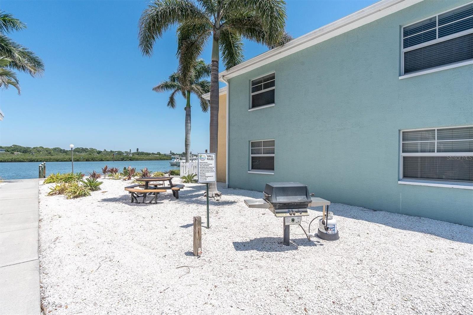 19417 GULF BLVD #E103 — photo 20