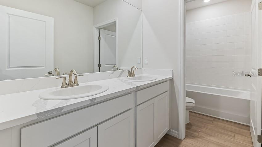 1855 BROWNING LOOP — photo 19