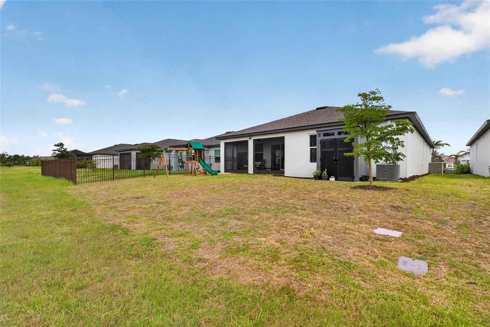 5316 PATANO LOOP — photo 43
