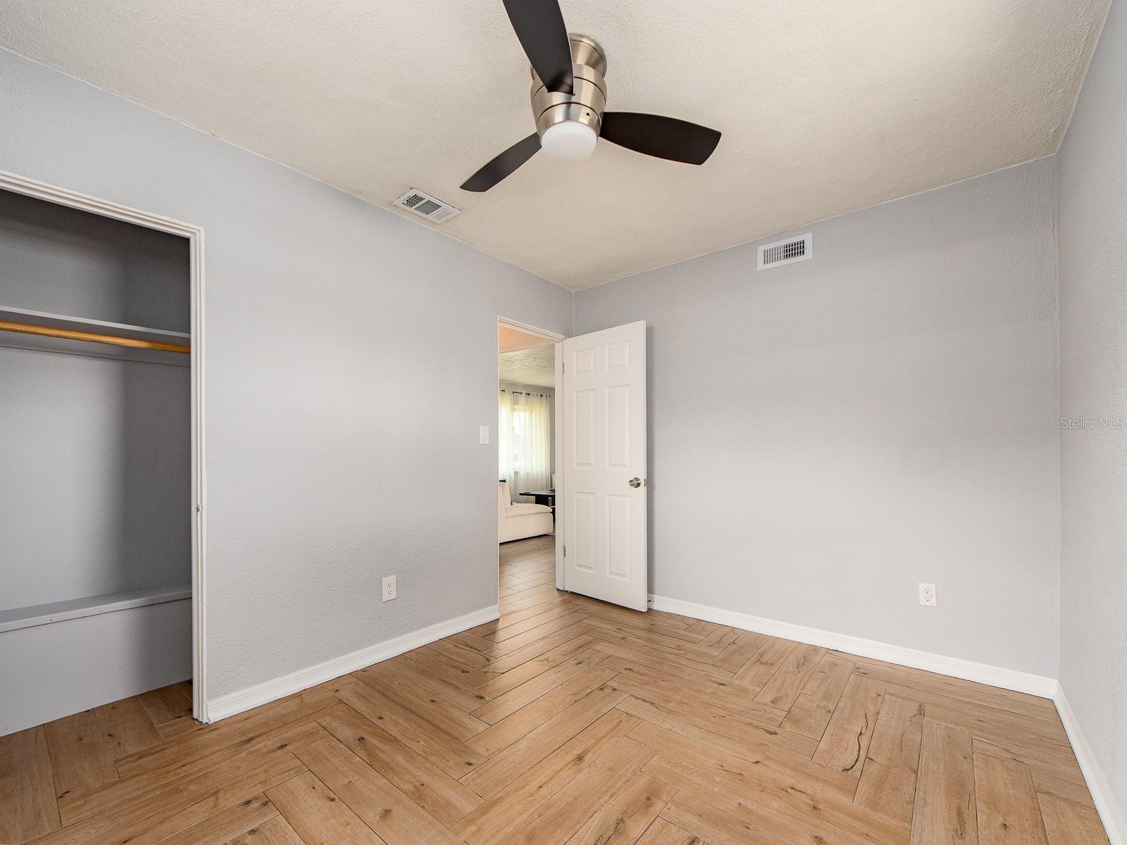 502 LEXINGTON ST — photo 34