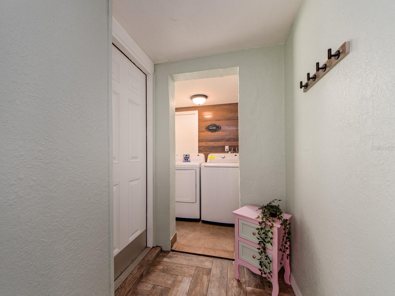 502 LEXINGTON ST — photo 27