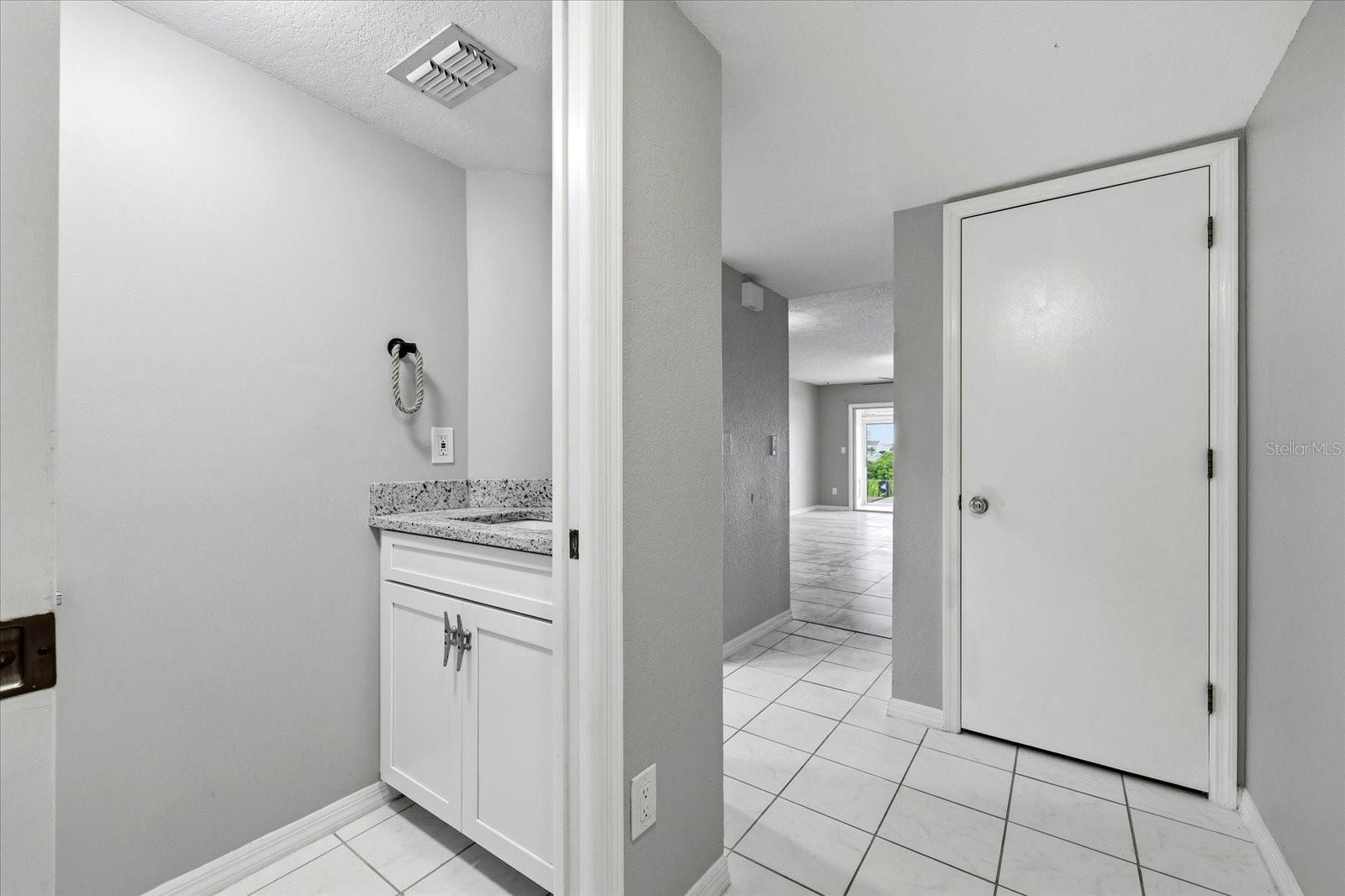 14628 LORIDAWN DR #13 — photo 22