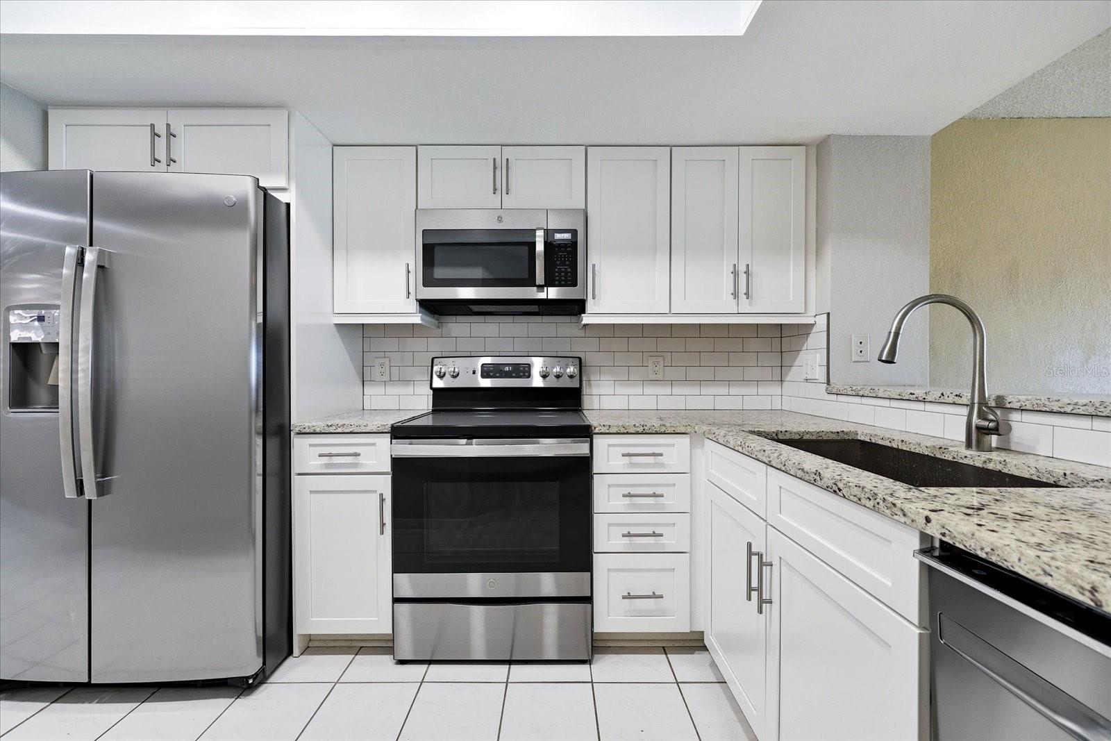 14628 LORIDAWN DR #13 — photo 15