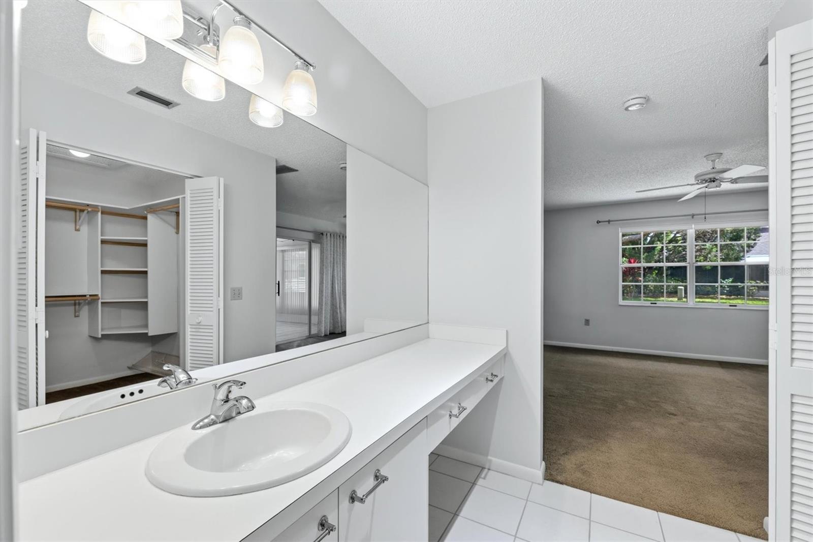 6420 CARRINGTON CIR #35 — photo 21